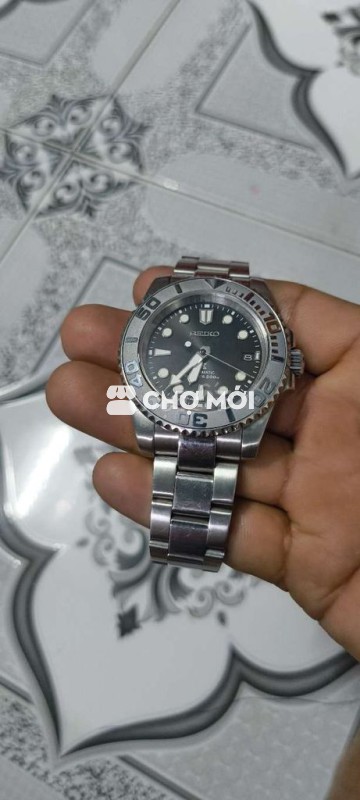Đồng hồ Seiko mode X Auto kiểu dáng độc lạ mới 98%