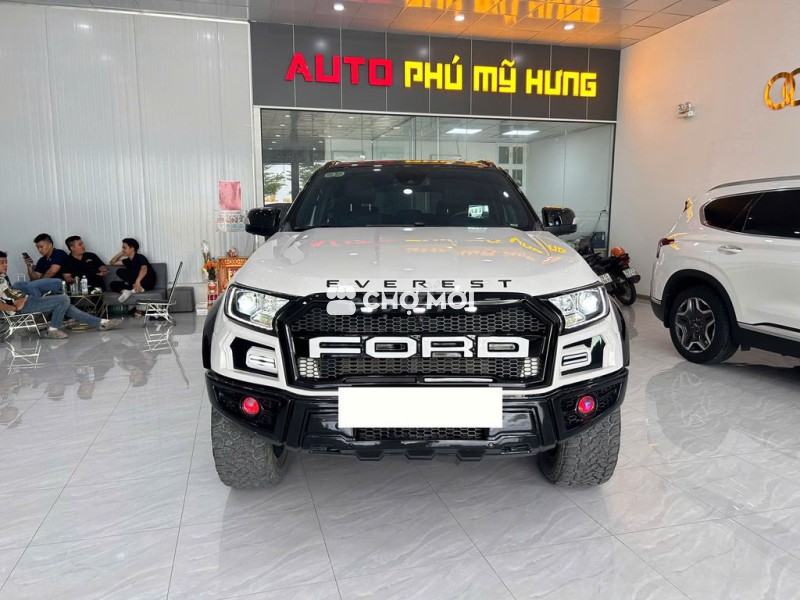 Everest Titanium 4x4 2021 Lên Full Gói Độ Cực Đẹp