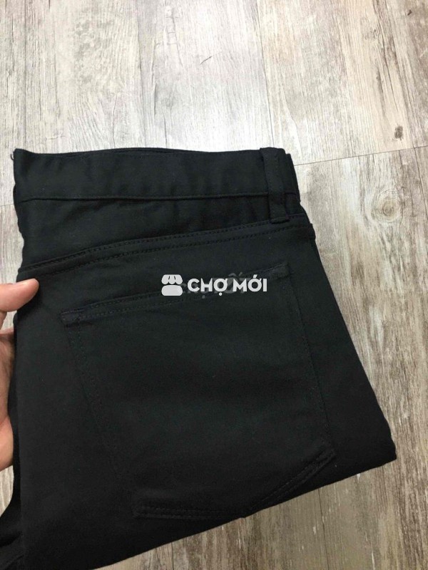 Đen tuyền * mới tinh       size. 31