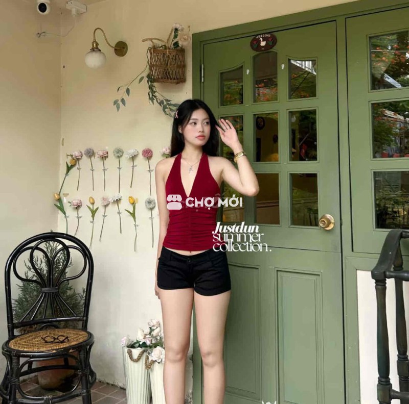 Áo cổ yếm hở lưng size L