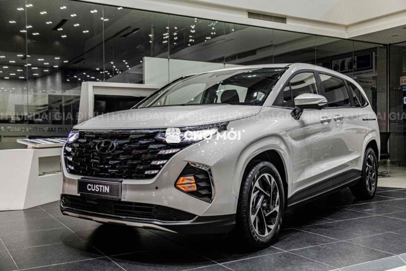 HYUNDAI CUSTIN  2025 - Chỉ 165 Triệu Nhận Xe