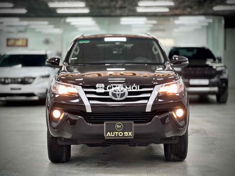Toyota Fortuner 2019 2.4G 4x2 MT - 20.000 km