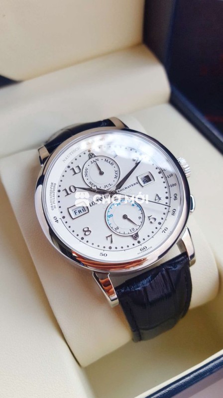 Đồng Hồ Thụy Sỹ Máy Cơ Cực Kỳ Cao Cấp Sang Trọng