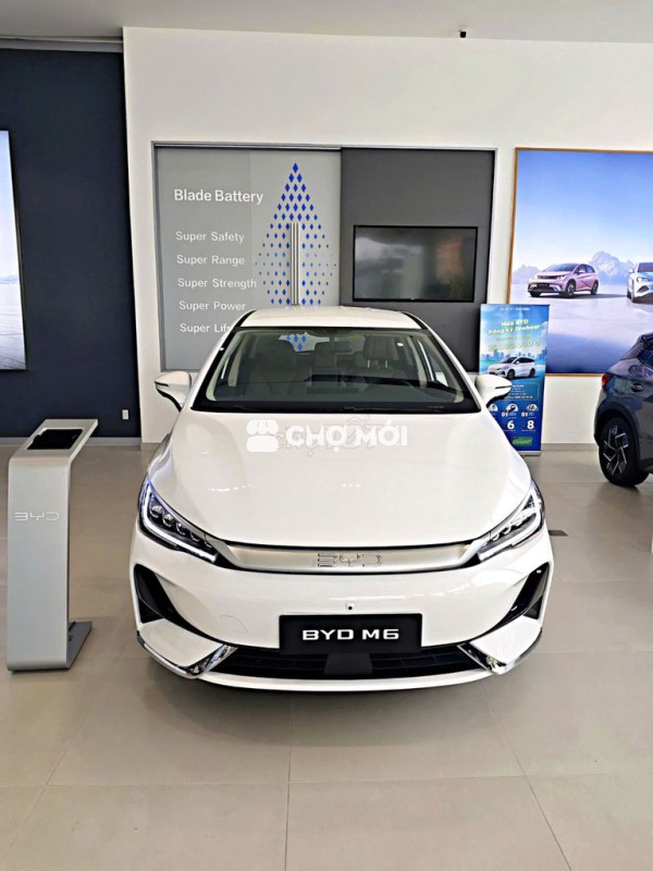 BYD M6 ( CỰC PHẨM TRONG PHÂN KHÚC 7XX)