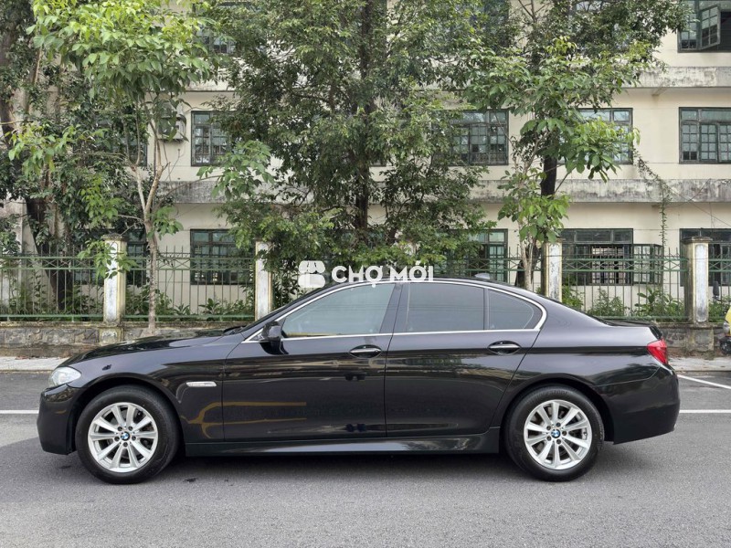BMW 5 Series 2013 528i - 82000 km