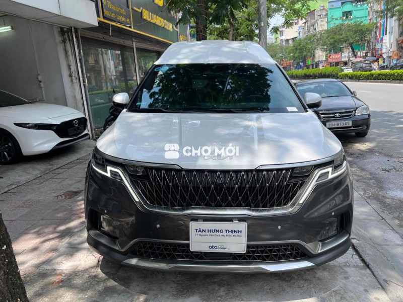 Kia Canival Thaco royal 4S sản xuất 2023 4ghế