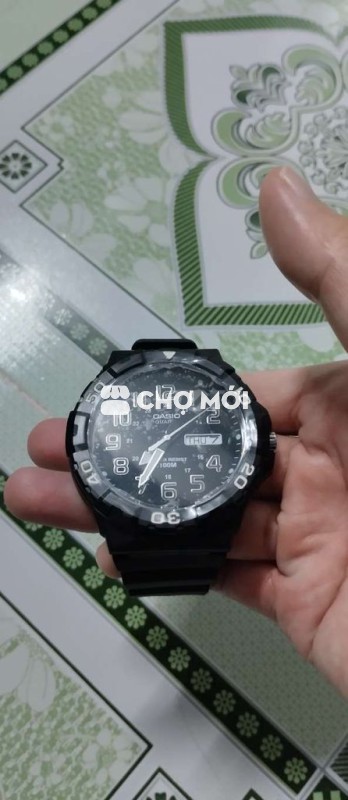 Không dùng, đeo không hợp, nguyên seal màn hình.
