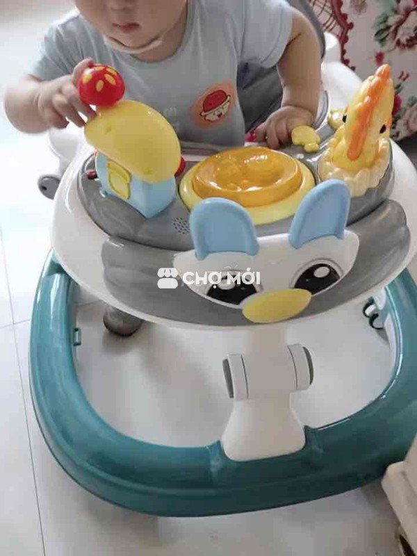 pass xe tập đi cho bé