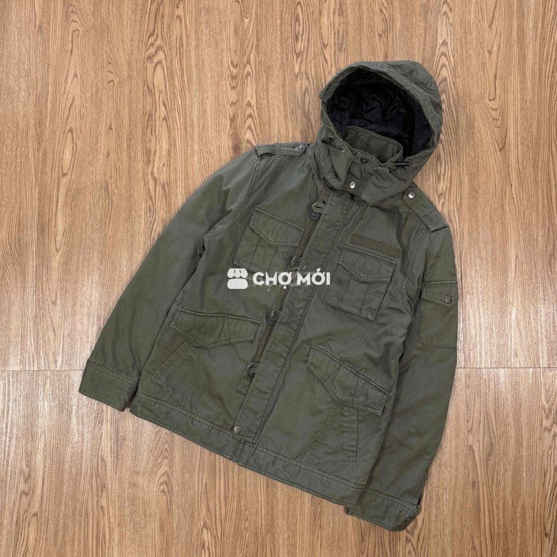 Create Barefot Military Jacket