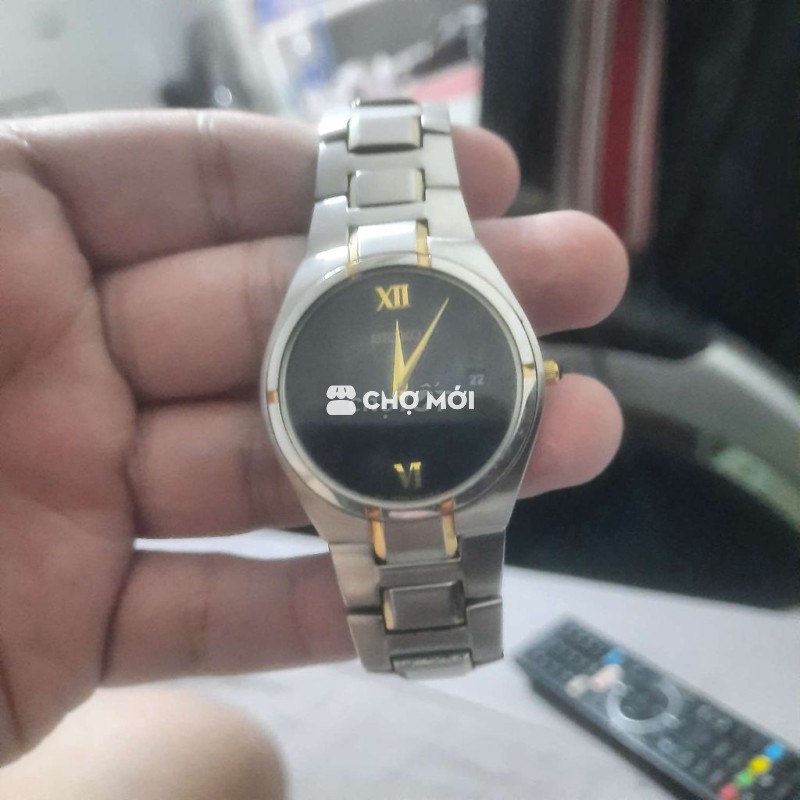 Seiko 7N39, Đồng hồ ít trầy xước - giá mềm
