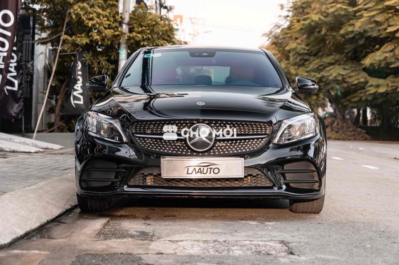 Mercedes c300 AMG đklđ 2020- Trả trước 300Tr