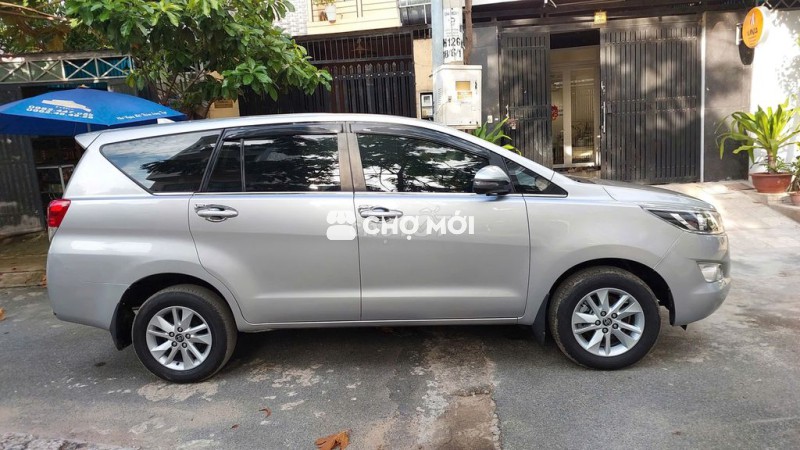 Toyota Innova 2019 2.0E 76000 km xe nhà chính chủ