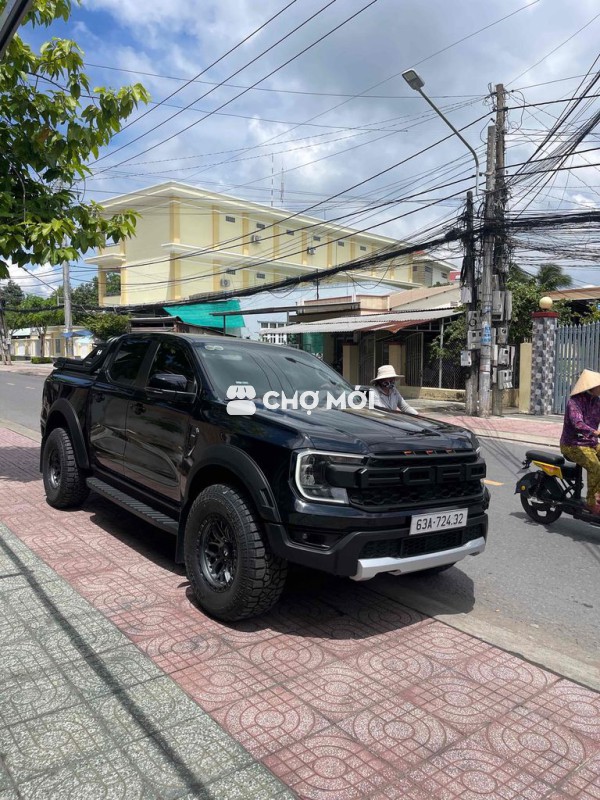 Ford Ranger 2023 XLS 2.0L4x2 AT 20500km lên raptor