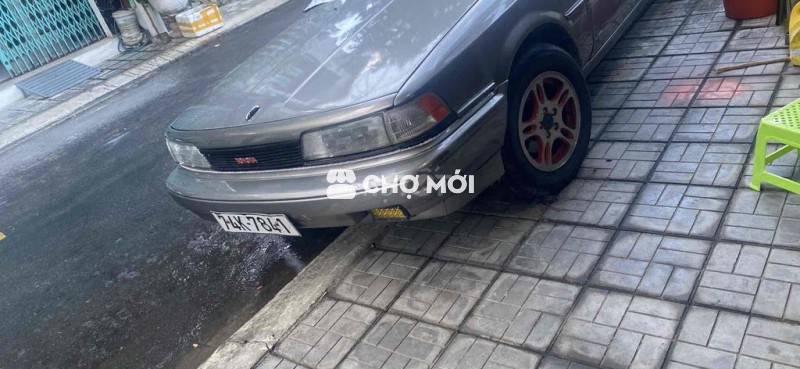 Toyota Camry 1987 2.0 MT - 100000 km