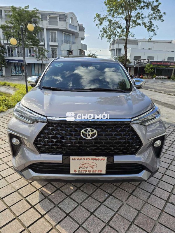 Toyota Veloz Cross 2022 CVT Top - cực mới