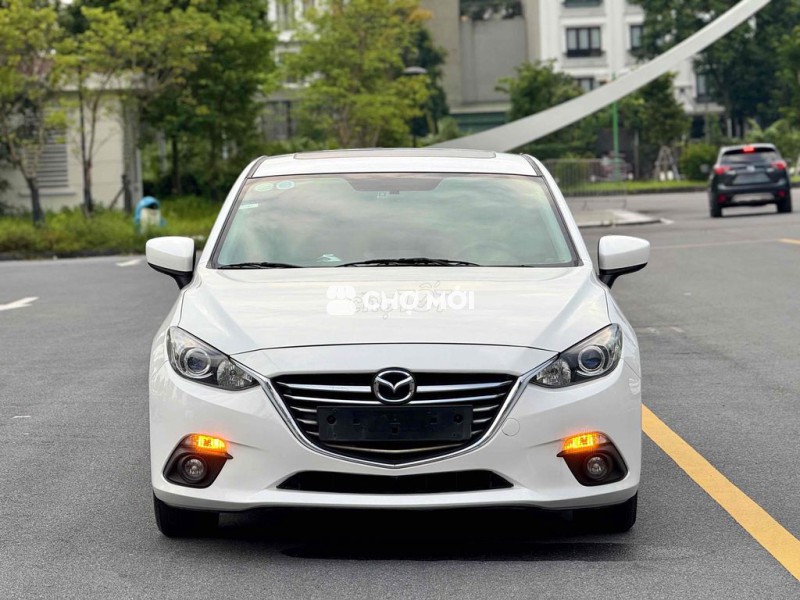 Mazda 3 1.5 AT Sedan 2015