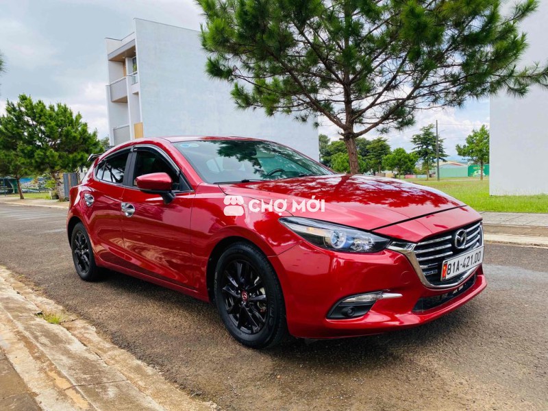 Mazda 3 2018 1.5 AT