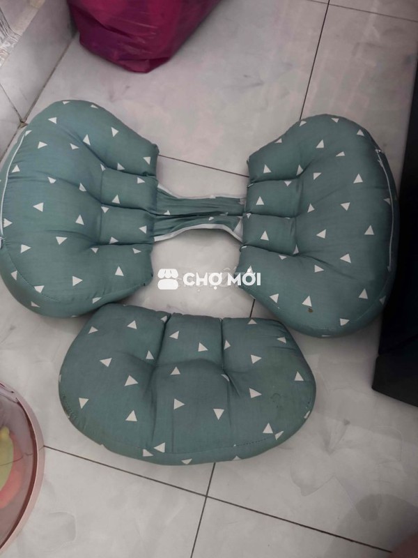 gối bầu + ghế bé bán nhanhh