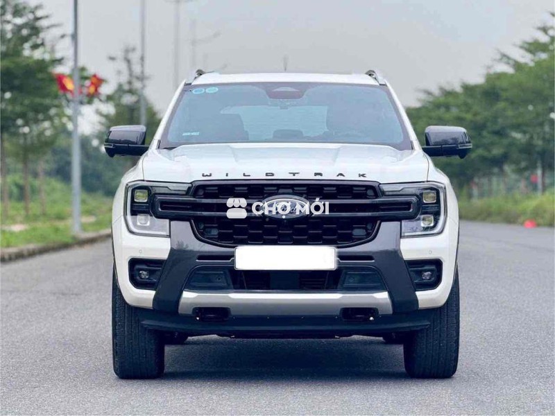 Ford Everest WildTrak 2.0L 4x4 sản xuất 2024
