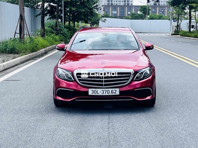 Mercedes Benz E Class 2019 E200 - 50000 km