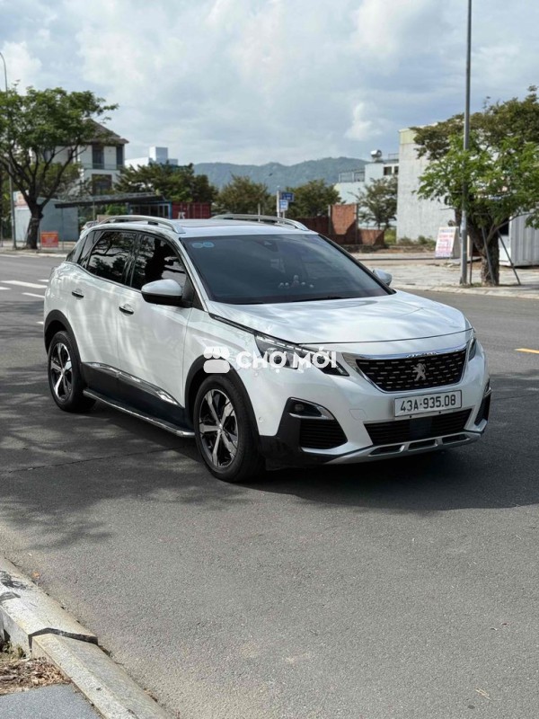 Peugeot 3008 2018 1.6L Turbo - 9 km