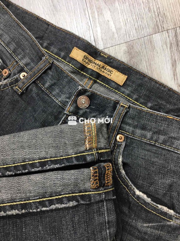 UNIQLO.    S.003.   size. 30