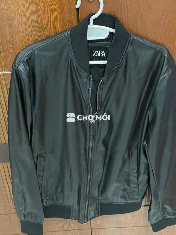 Áo khoác đen Zara size M