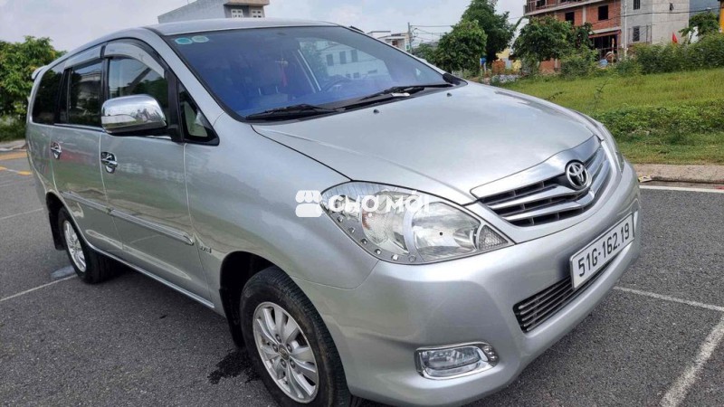 Toyota Innova 2010 V - 85000 km cá nhân