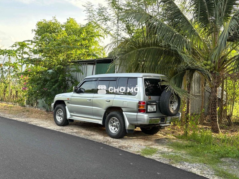 Mitsubishi Pajero 20*** km