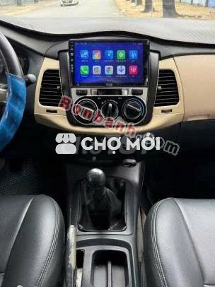 Toyota Innova MT 2009 - Màu trắng