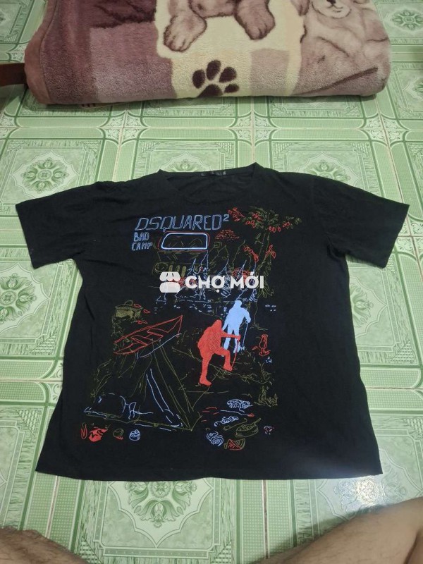Áo shop lâu k mặc muốn pass lại cho ae