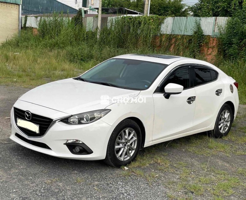 Mazda 3 2016 1.5 AT Sedan - 86000 km