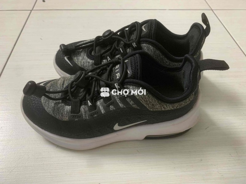 Giày Nike Air size 17cm ( mới 98% )