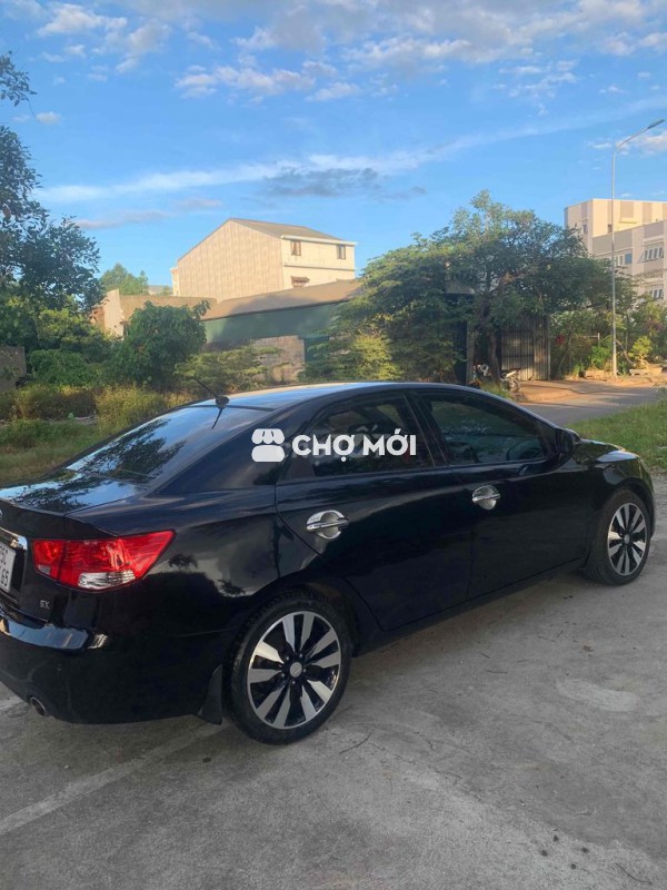 Kia Forte 2011 SX 1.6 AT - 90000 km