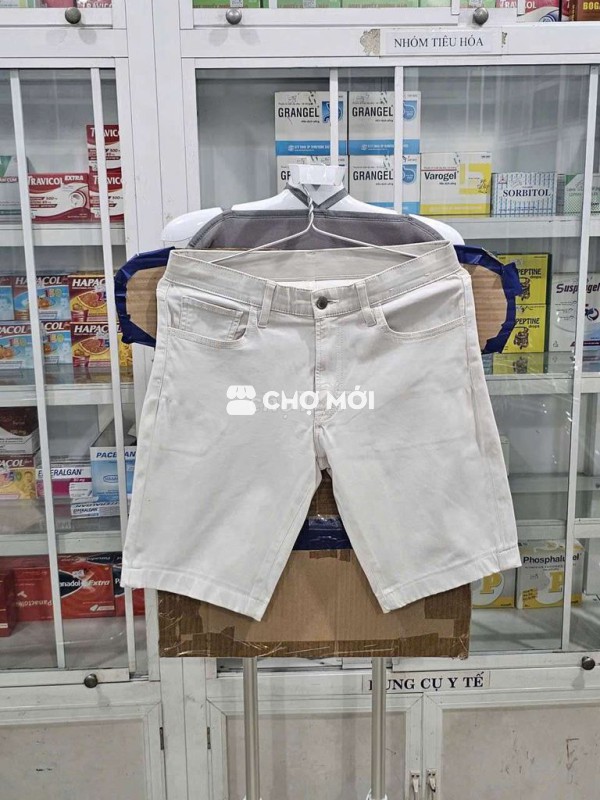 Quần shot kaki from janes Uniqulo