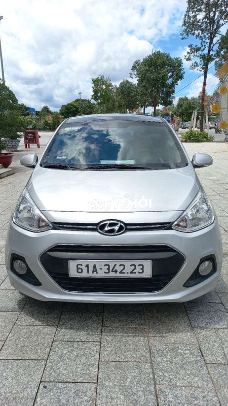 Đổi xe cần bán i 10 sedan 2 đầu bản đủ.