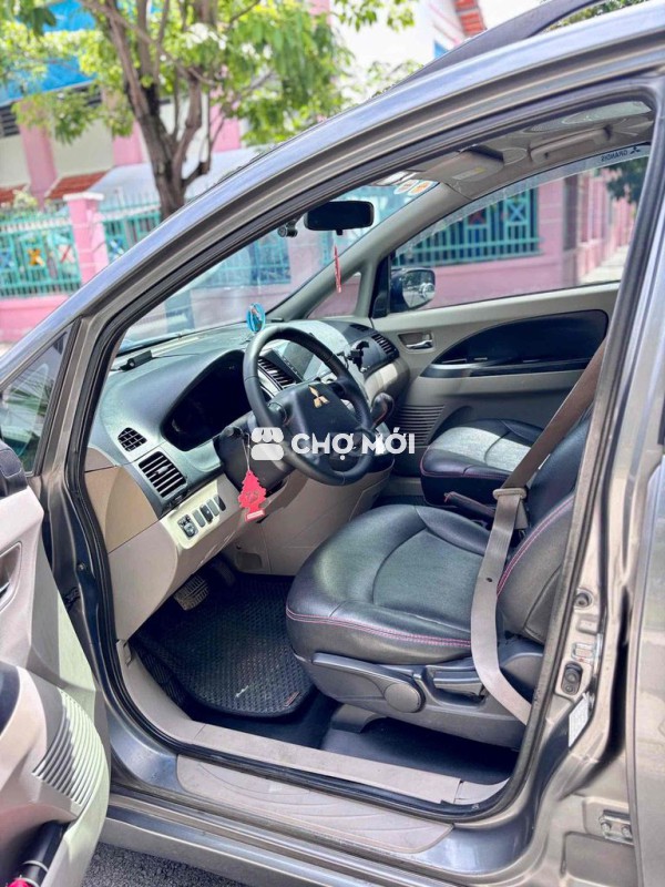 Mitsubishi Grandis 2005 2.4 AT - 200000 km