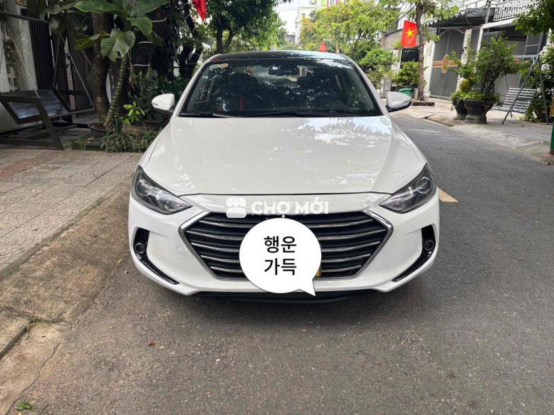 Hyundai Elantra 2017 1.6 MT rất đẹp