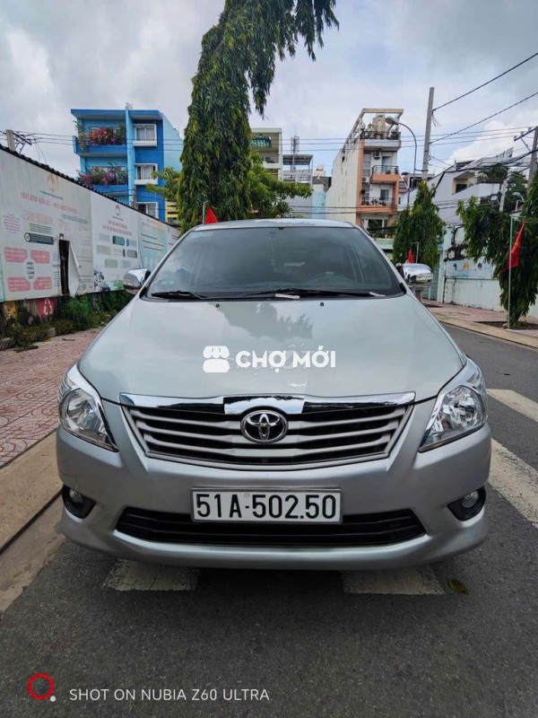 TOYOTA INNOVA 2.0G,Số tự động,2013,82000km,RẤT ĐẸP
