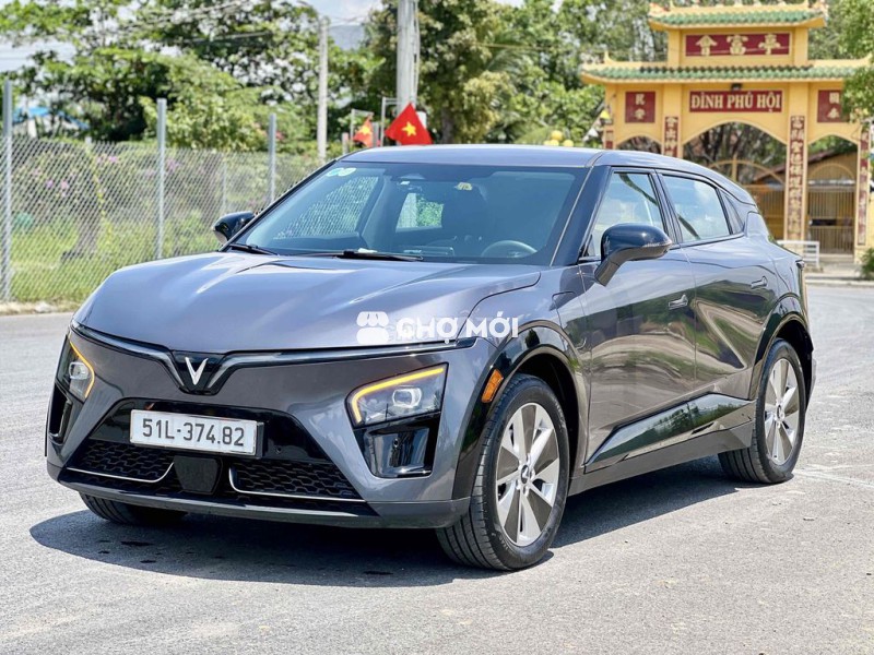✅VinFast VF7S 2024 mua pin chạy lướt chỉ 3.000km