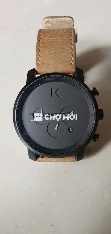 Cần bán đồng hồ MVMT