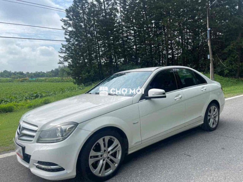 Mercedes Benz C Class 2012 C200 - 13000 km