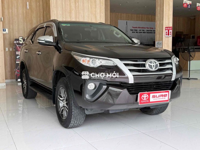Toyota Fortuner 2017 2.4G - Dầu - Số Sàn -Tại Hãng