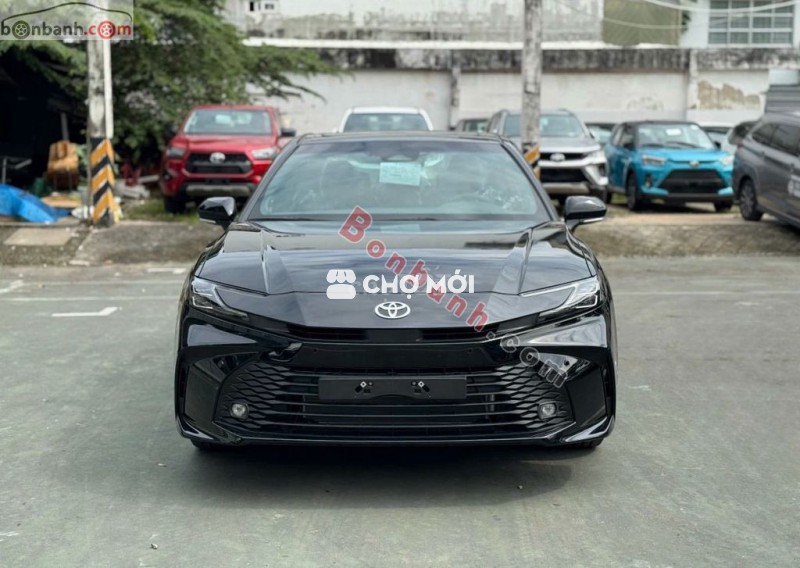 Xe Toyota Camry 2.0Q 2025 - 1 Tỷ 160 Triệu