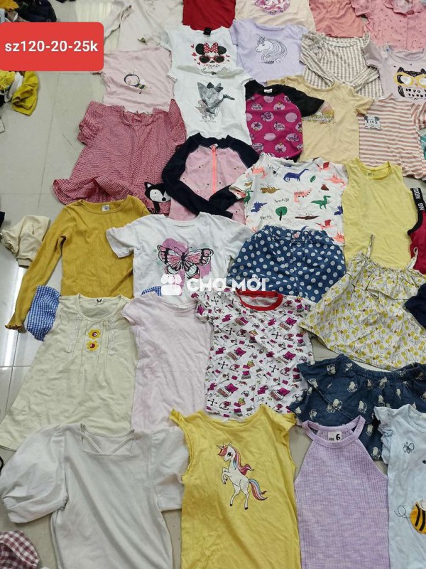 Si tuyển Úc bé gái mới cao hình đẹp dễ phối đồ.