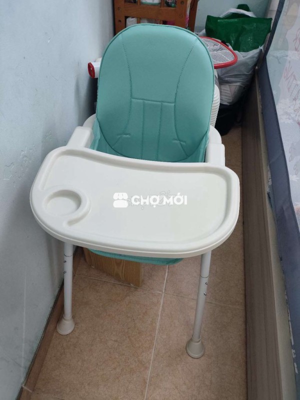 Ghế ăn dặm còn mới