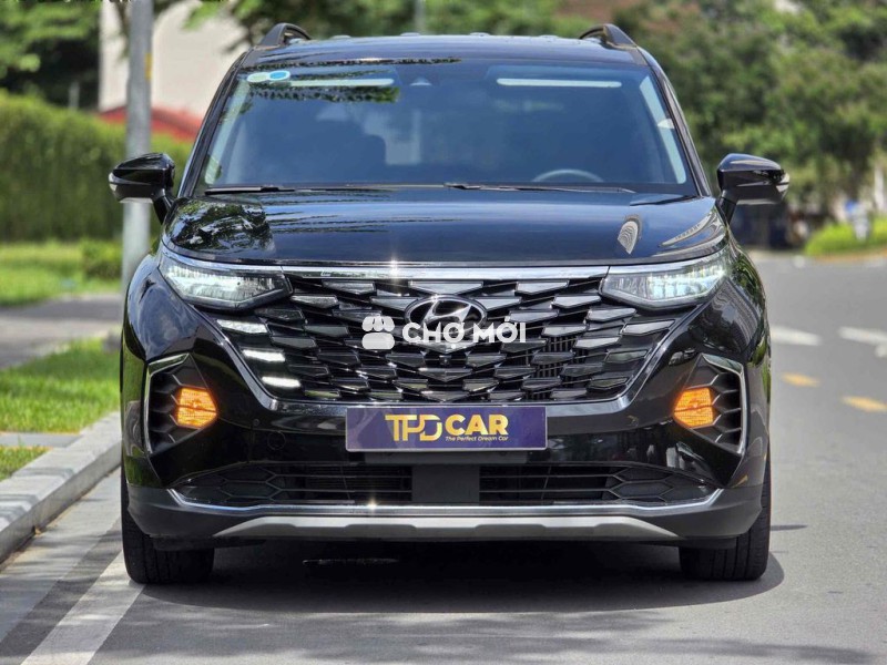 Hyundai Custin Cao Cấp 2.0T 2024 - 24000 km