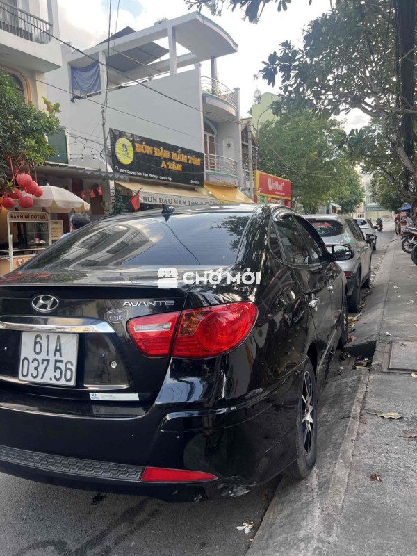 Hyundai Avante 2011 1.6 MT - 145000 km