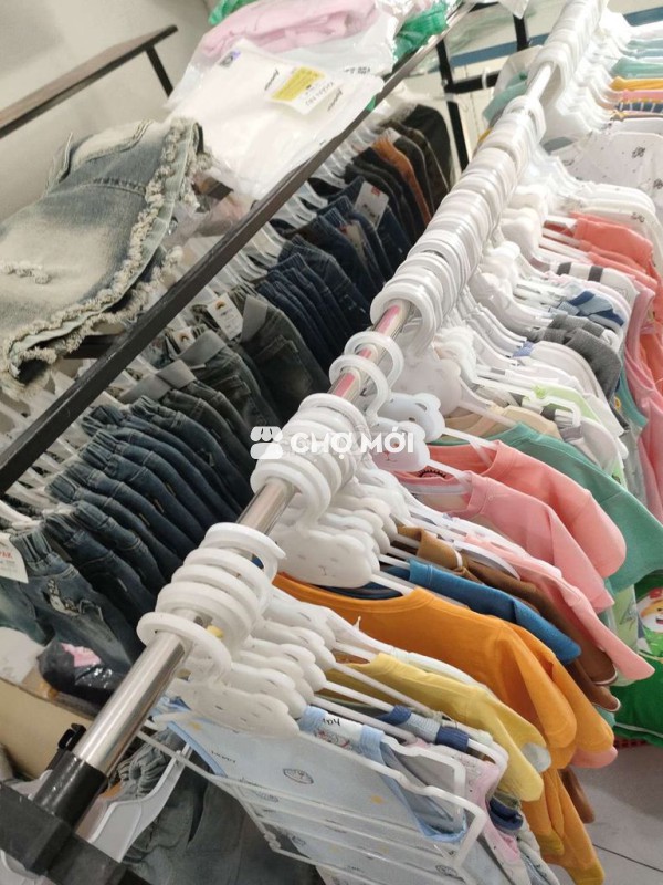 Nhượng lại lô áo quần thời trang trẻ em