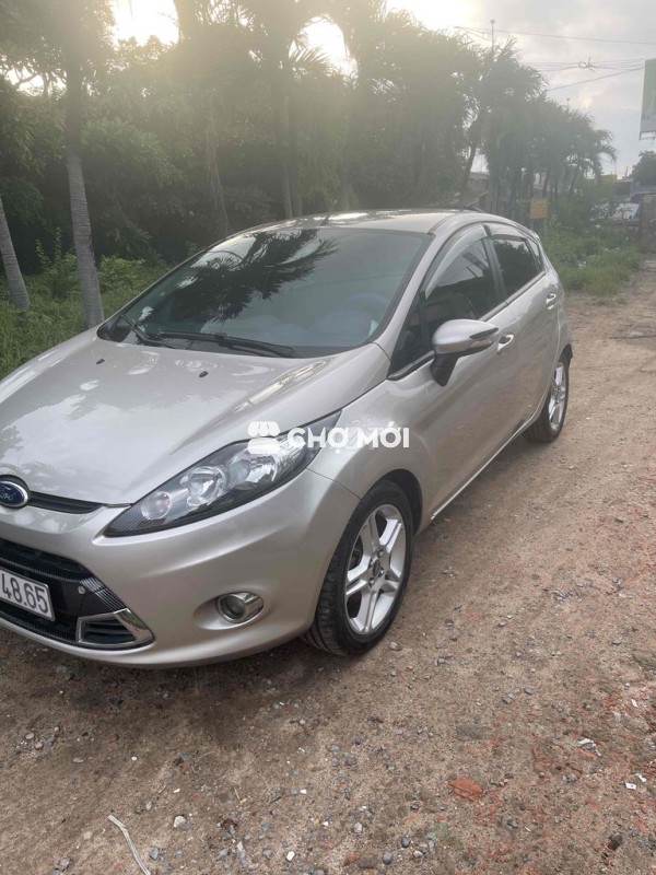 Ford Fiesta 2011 1.6 AT Hatchback - 134000 km